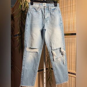 BDG Light Blue Distressed Jeans Size 25
